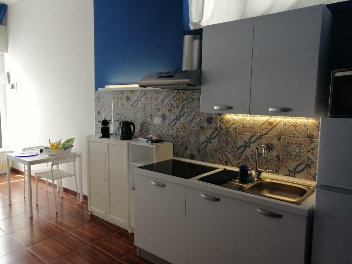 Casadamare Holiday Home Джовинацо Екстериор снимка